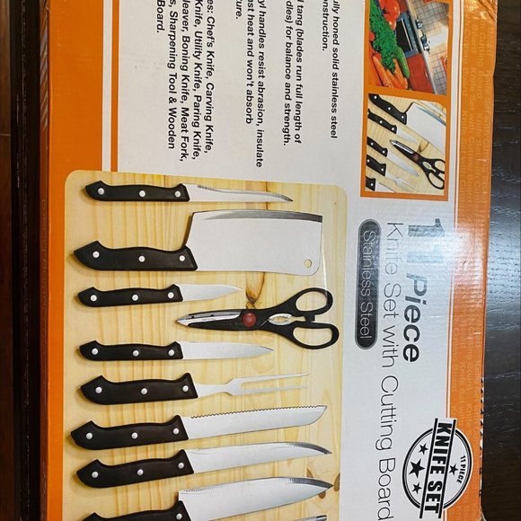 11 PIECE KNIFE SET WITH CUTTING BOARD
